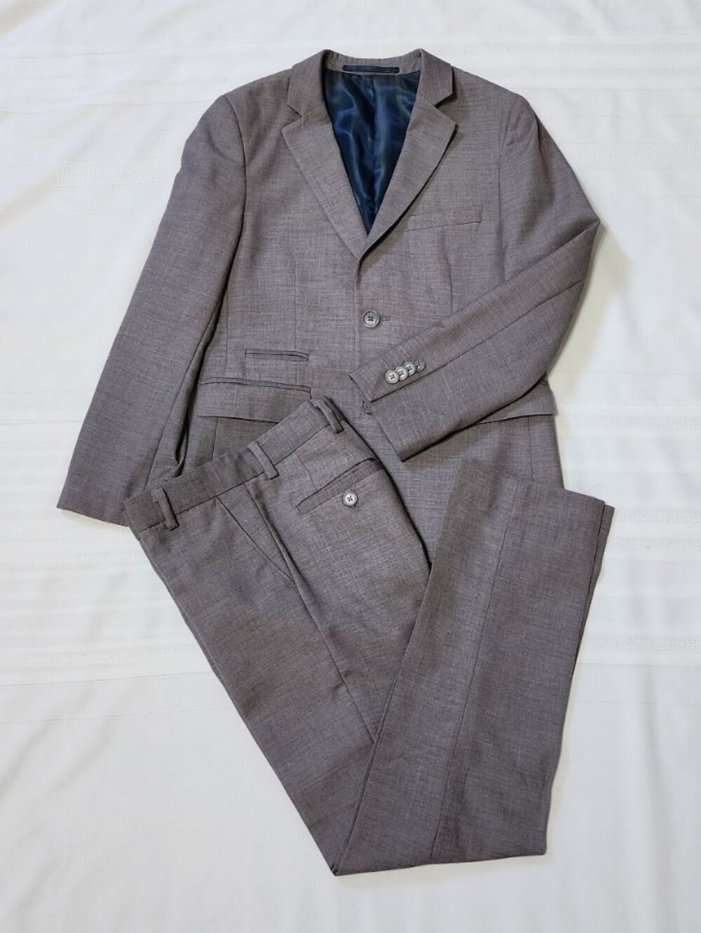 Isaak MIZRAHI Boys 2-Piece Slim Cut Wool Blend Suit Set Charcoal